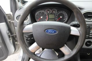 Ford Focus 2 Direksiyon Airbag Çıkma